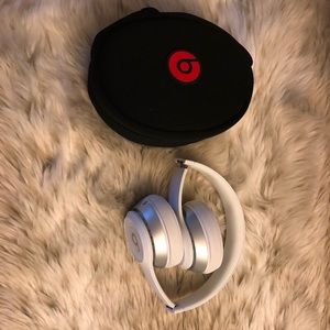 Beats Solo Wireless 2